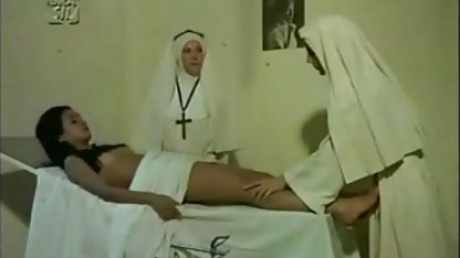 دختر جوان با جوانان بزرگ, هوای آزاد, مادروپسرسکسی